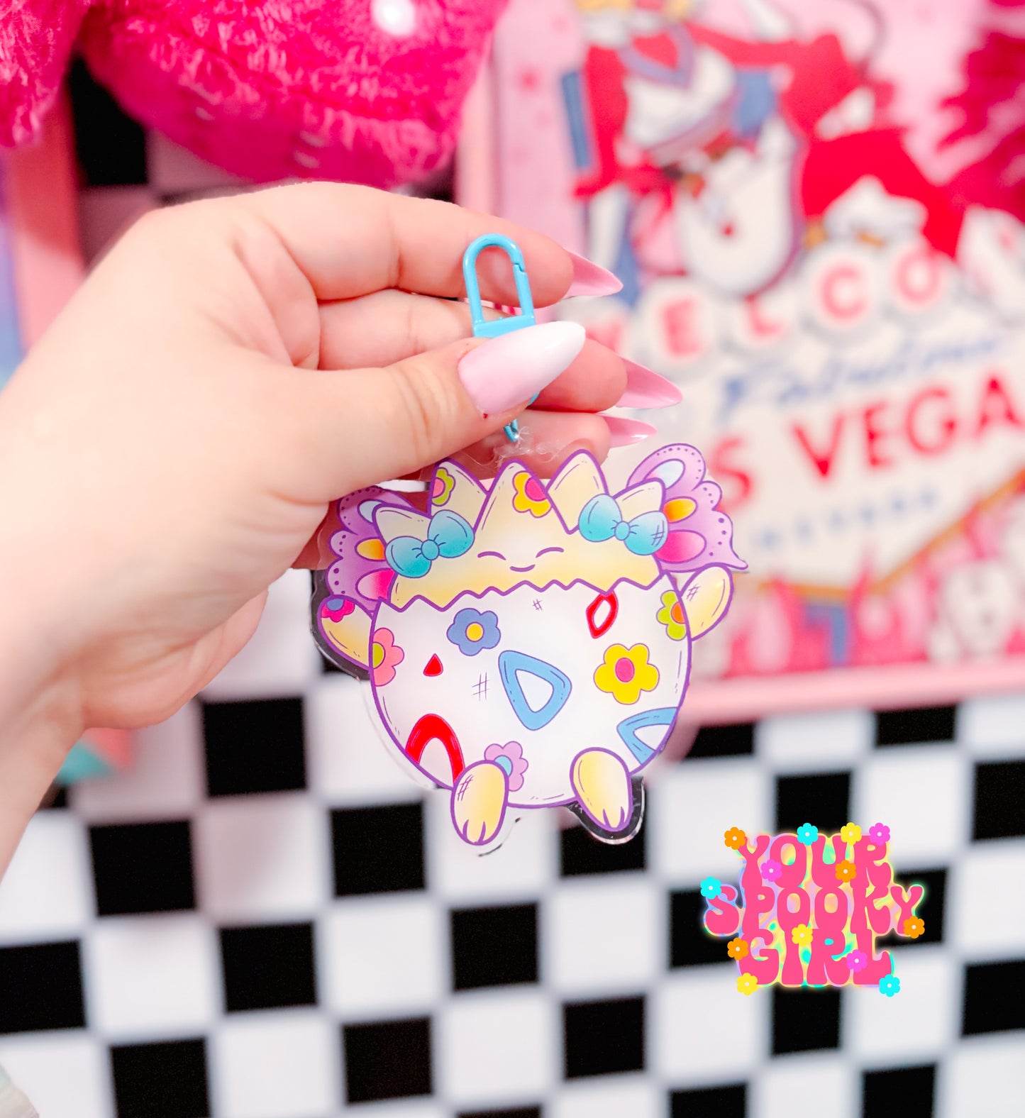 Groovy Egg keychain LIMITED