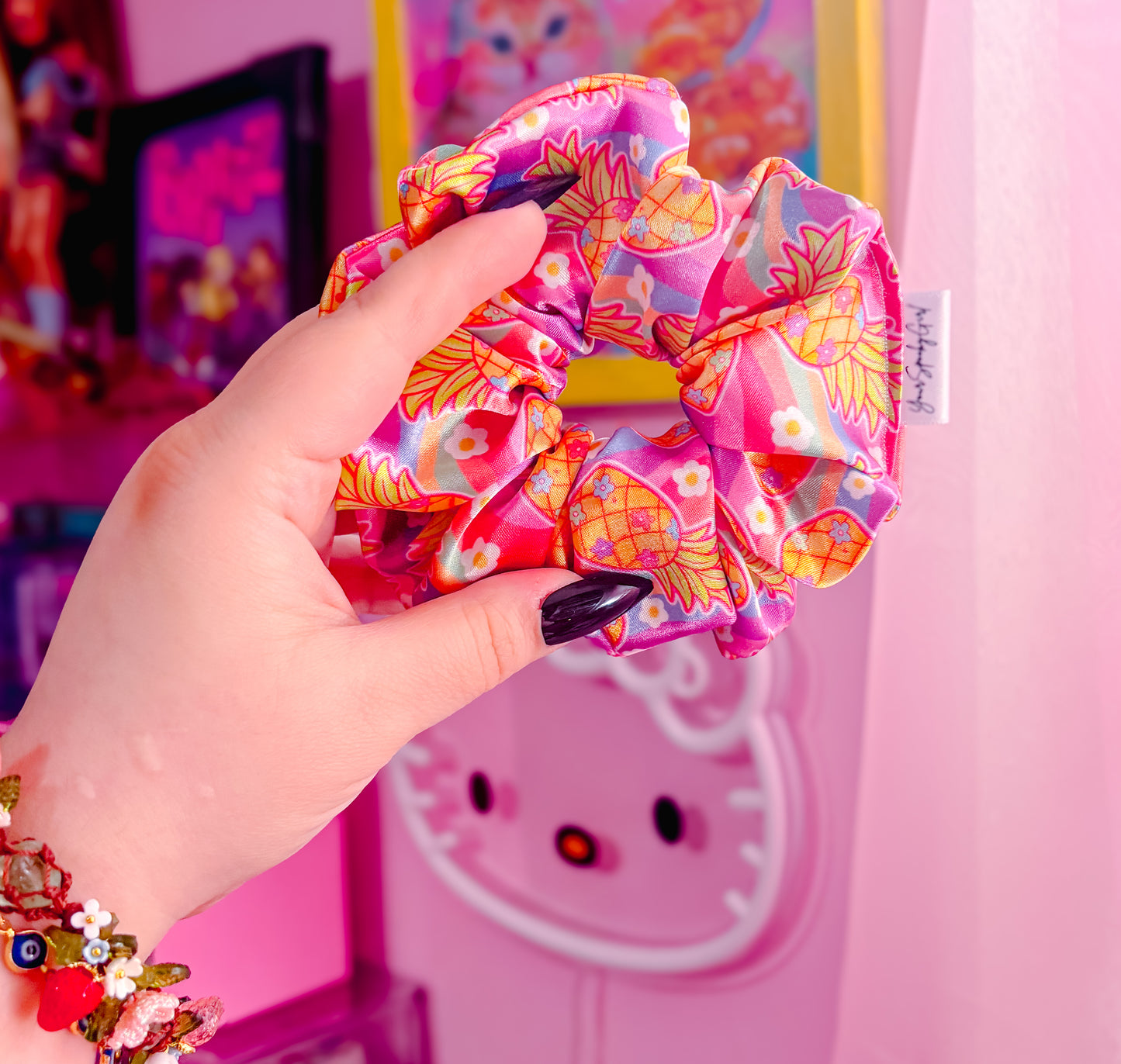 Retro pineapples