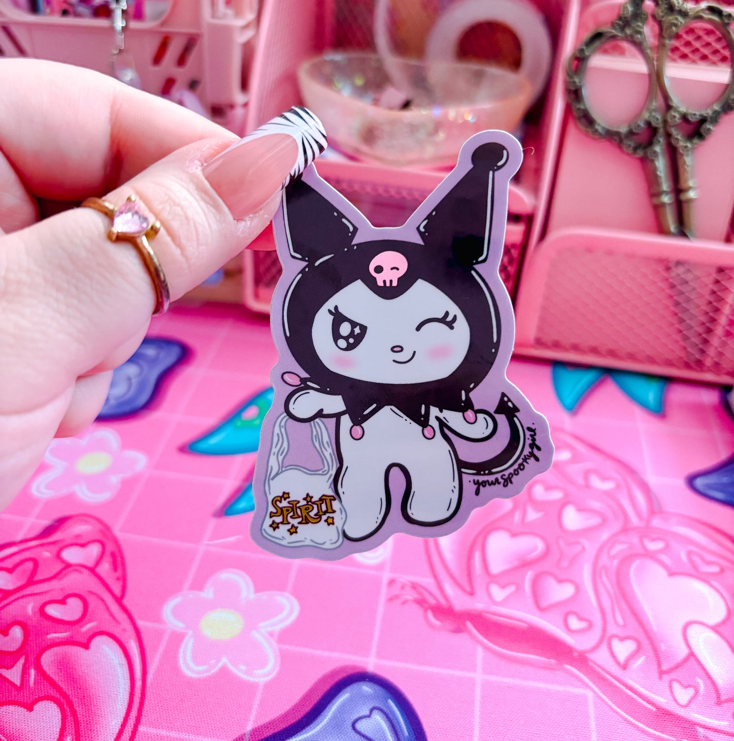 Romi Halloween spirit