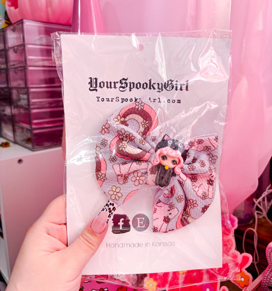 Kitty girl bow